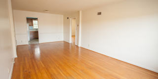 959 Donaghe Gallery 1