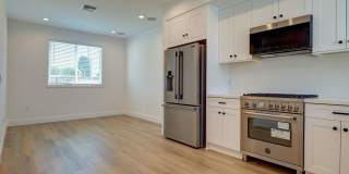 Fantastic Multi-Level Townhome - 2 bed plus Den/Office/3rd bedroom and 3 bath with garage in Mid-City Lafayette Gallery 1