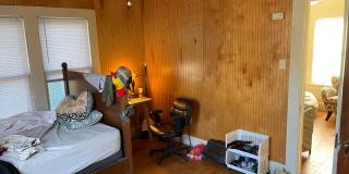 August Move In! 1 Bed, 1 Bath Garage Apartment near Downtown Bryan Gallery 5
