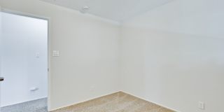6063 Pineland Avenue Gallery 25