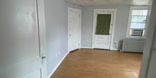 Awesome building in a super convenient neighborhood! Gallery 4