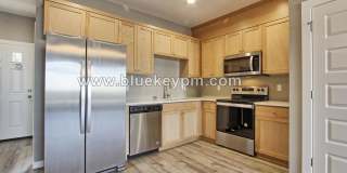 2 Bed, 2.5 Bath Townhome on Broadway and E. 28th Street Gallery 6