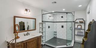 1304 SANTA ROSA COURT Gallery 17