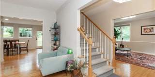 212 Richards Avenue Gallery 24