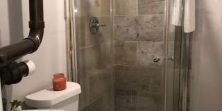 1 bedroom with 1 bath with a single garage, downstairs unit for rent ! Gallery 7