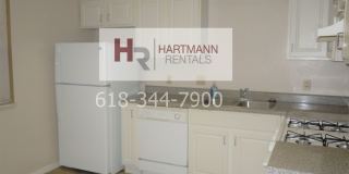 Two Bedroom Duplex with Modern Kitchen, 1 1/2 Baths and Garage! Gallery 6