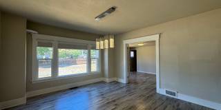 Huge 4 bedroom -A stones throw to PLU! Gallery 9