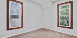 Spacious 3 Bed, 2 Bath in Newark - Move-In Ready Gallery 32