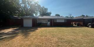 3 bed, 1 bath, 1 car garage Gallery 1