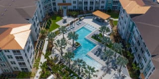 Essex Luxe Apartments Gallery 2