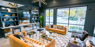 Met on 7th Gallery 16