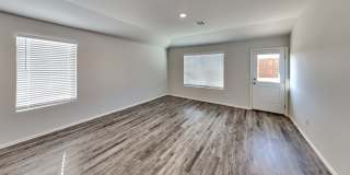 Brand New Spacious 4 Bedroom 2 Bath Home in Mustang Schools Gallery 7