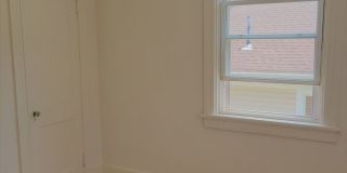 Brick Duplex with 3 bedrooms and 1 bath for rent. Gallery 20