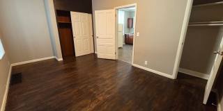 Private Home with fenced in yard in Dutchtown Gallery 6