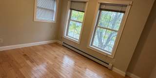 Beautiful Townhouse in NEW NORTH END Burlington 3BD/4BA Gallery 14