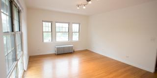 5528 S. Cornell Avenue Gallery 17