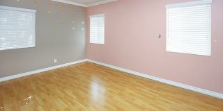 Gorgeous 3 Bedroom | 2 Bath Gallery 13
