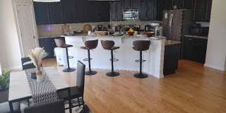 Room in 5 Bedroom Home at Green Birch Dr Gallery 19