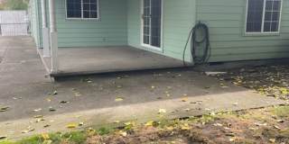 Quiet Peaceful 3 bedroom 2 bath Single Level home located in Central Point Gallery 36