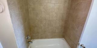 Great Location! Central Edmond! Great Location! Central Edmond! Gallery 20