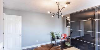 8201 CROSSBROOK Court Gallery 17