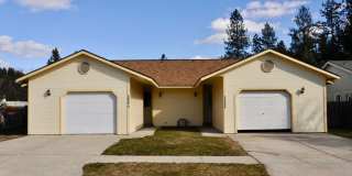 2 bed 1 bath duplex Post Falls Gallery 1