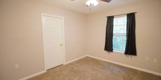 3 Bed / 3 Bath Condo in NW Gallery 18