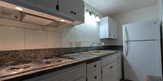 Open Concept 2-Bedroom, 1-Bath Apartment In Convienient Downtown Location! Gallery 10