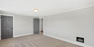SCORE 50% OFF 1ST MONTH'S RENT IF SIGNED BY AUGUST 14! Stunning 4 bedroom home in Castle Shannon available September 1! Gallery 11