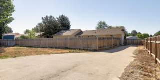 3BD Home on an Oversized Lot with a Standalone SHOP!! Gallery 30