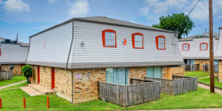 Las Lomas Apartments - Affordable Housing Gallery 1