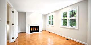 5330 CONNECTICUT AVE NW Gallery 9