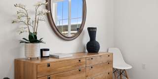 Kinsley Yard Gallery 72
