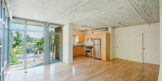 2121 Belmont Gallery 5