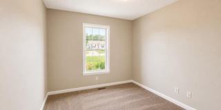 $1250 - 3 Bedroom 1.5 Bath Ranch Home Gallery 11