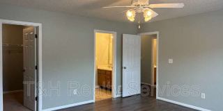 8116 Lake Tree Lane Gallery 22