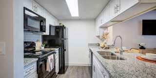 L Estancia Apartments Gallery 3