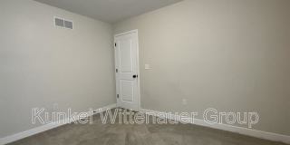 808 Applewoood Creek Drive Gallery 15