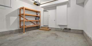 3 bed/2.5 bath Townhome + 2 Car Garage + Washer/Dryer + Fenced Front Patio Gallery 26