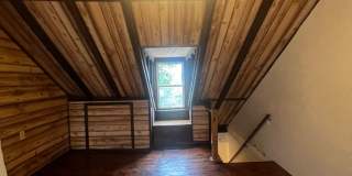 Spacious 3 Bedroom House Available Now! Gallery 14
