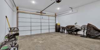 Gorgeous FULLY FURNISHED Home Just Off Charlotte Ave. Gallery 56