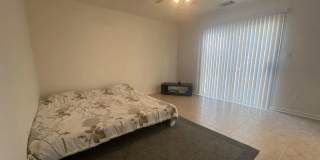 Spacious 3BD/2BA Home in Bakersfield's 93313 Area — Fully Equipped, Pets Welcome! Gallery 7