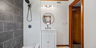 Waterfront Home Gallery 16