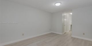 9150 Fontainebleau Blvd Gallery 22