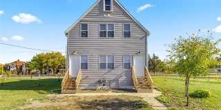 1973 E Grand Unit A Boulevard Gallery 21