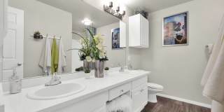 The Catherine Townhomes at Scottsdale Gallery 7