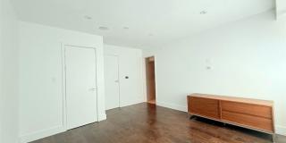 1801 Roscomare Road Gallery 26