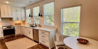 8881 Williams Road Gallery 3