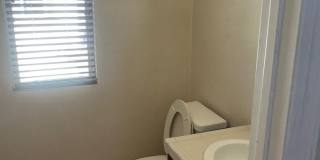 Spacious 4BR House in Riverside Gallery 40