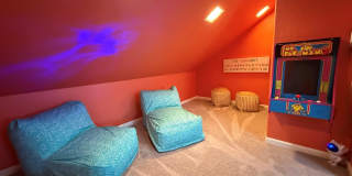 242 West Rosser Street Gallery 17